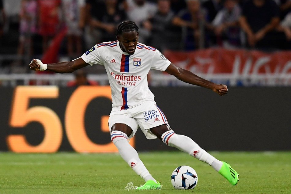 开场不久 开场不久