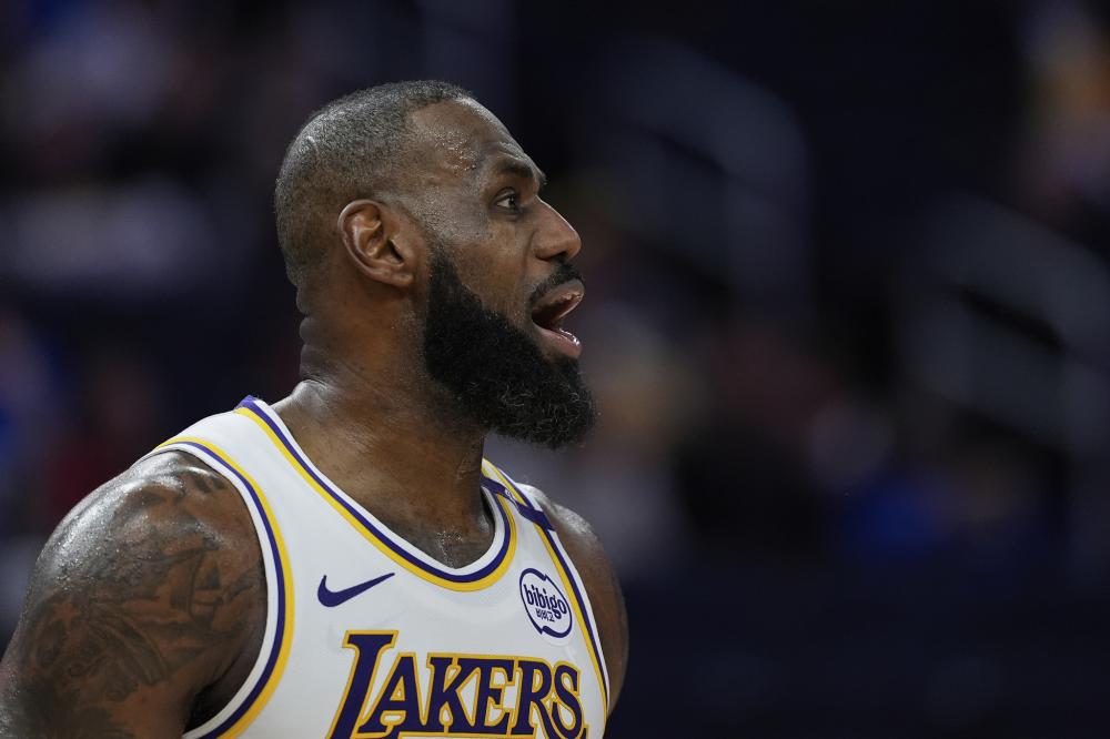 的锋线球员 的锋线球员