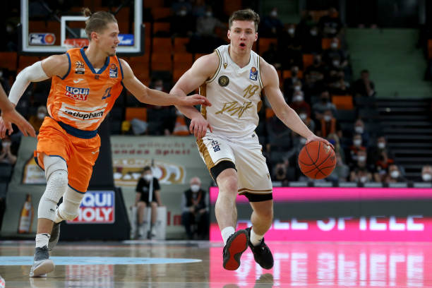 斯与奥利塞 斯与奥利塞